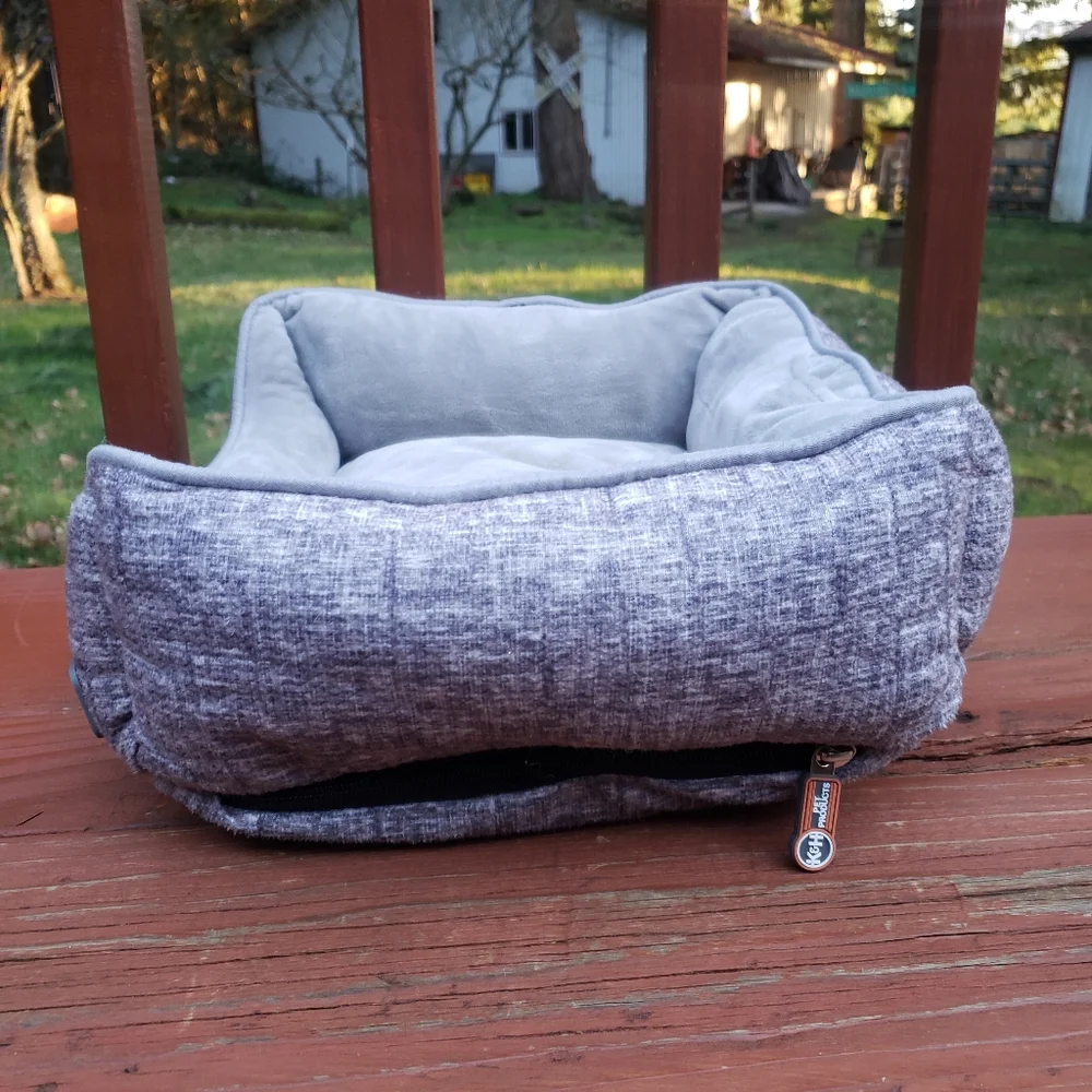 K&H Mother's Heartbeat Heated Puppy/Cat Pet Bed [SMALL]